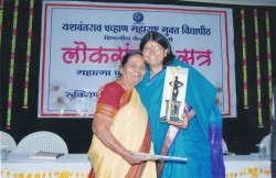 महाराष्ट्रातल्या दोन पिढीतल्या समाज सेविका सीमा साखरे आणि अरुणा सबाने